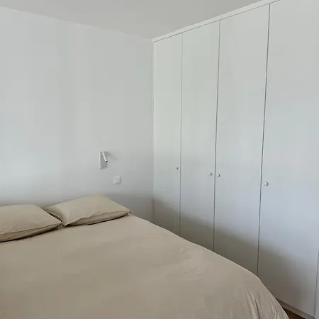 Au Port De 아파트 *